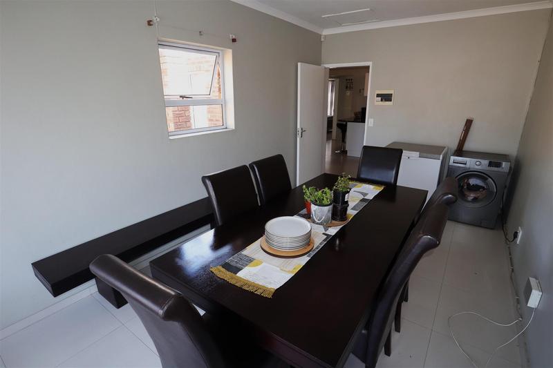 2 Bedroom Property for Sale in Bellville Western Cape